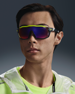 NIKE+SHOW+X+RUSH+E.png